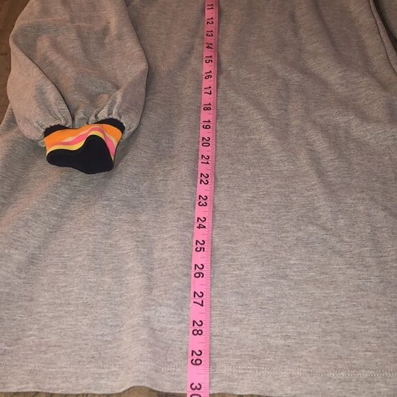 Trina Turk Neon Trim VNeck Athleisure Dress. Run 🏃‍♀️ to your Cocktail 🍹 Party - Picture 12 of 16